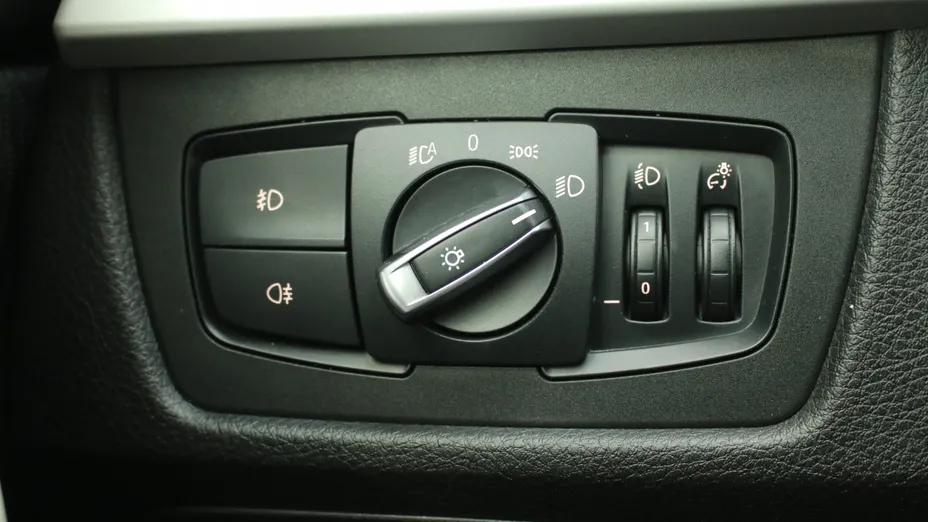 BMW Seria 3 Gran Turismo 320d Advantage aut