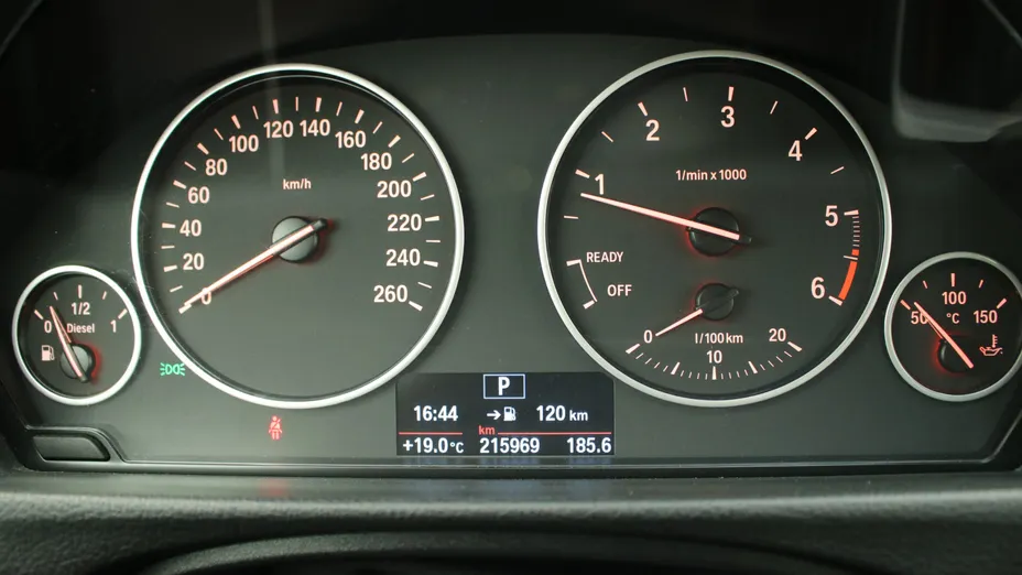 BMW Seria 3 Gran Turismo 320d Advantage aut