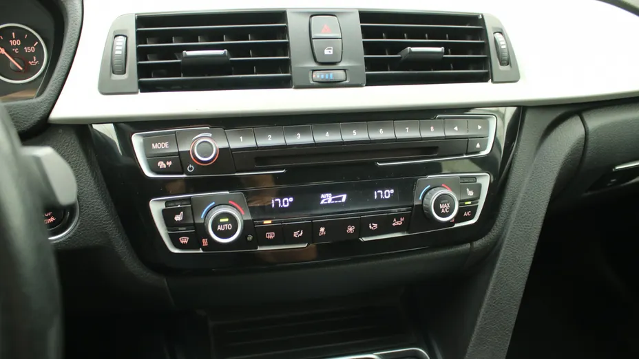 BMW Seria 3 Gran Turismo 320d Advantage aut