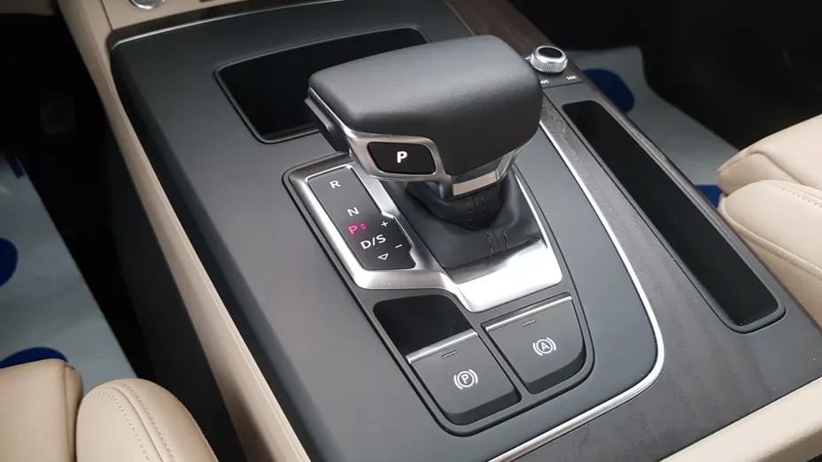 AUDI Q5 Q5 40 TFSI mHEV Quattro Advanced S tronic