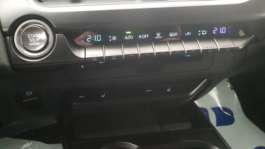 LEXUS UX UX 200 GPF F Impression 2WD