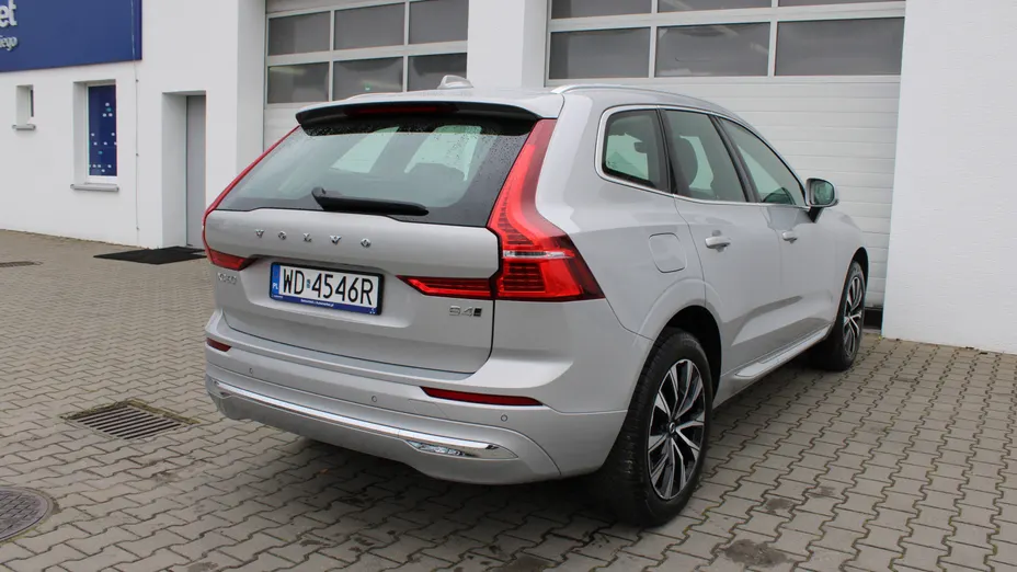 VOLVO XC60 XC60 B4 D AWD Plus Bright aut