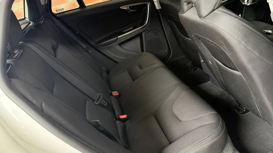 VOLVO V60 V60 CC T5 AWD Kinetic