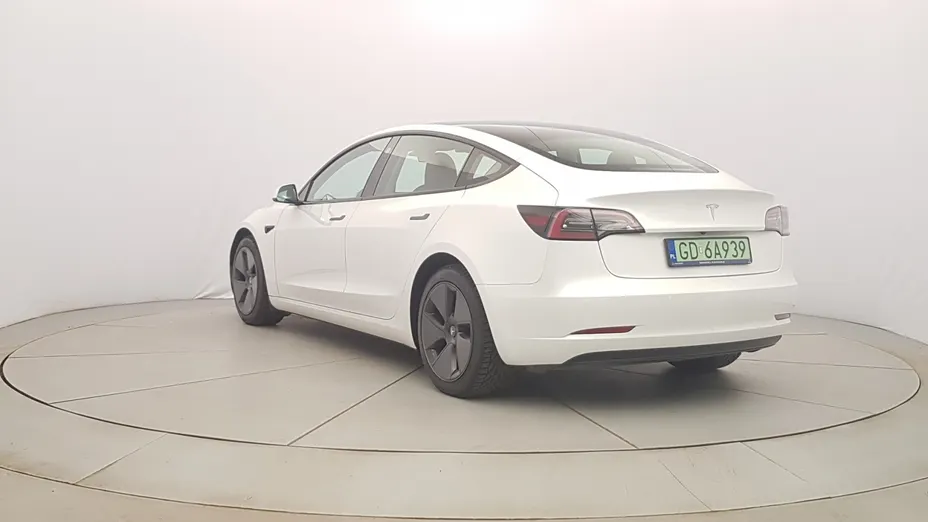 TESLA Model 3 3 RWD