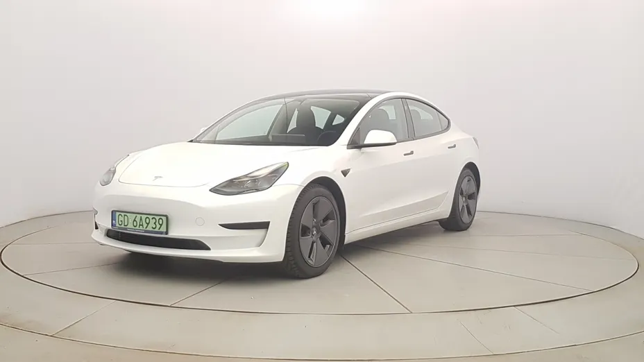 TESLA Model 3 3 RWD