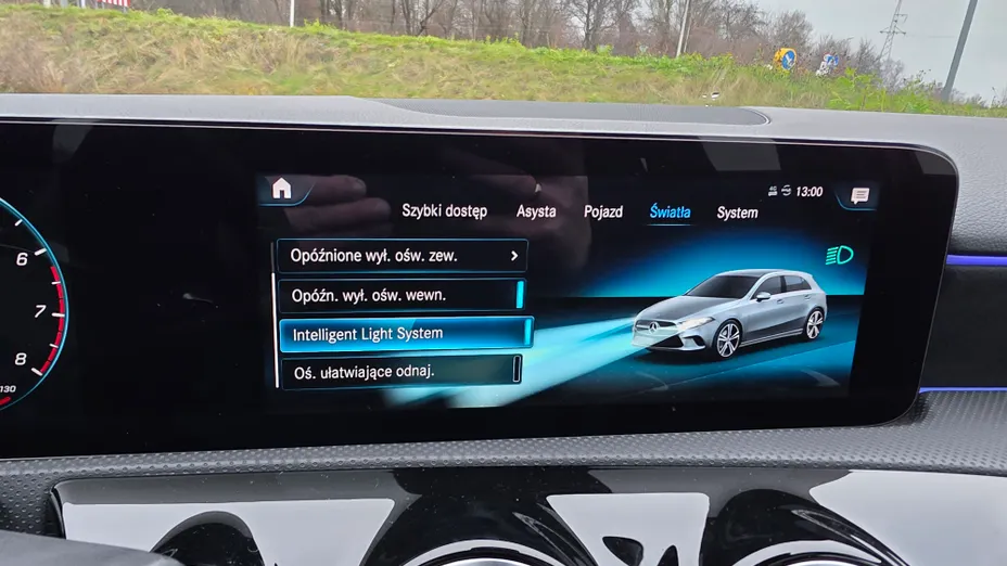 MERCEDES-BENZ A Klasa A 250 7G-DCT AMG Line