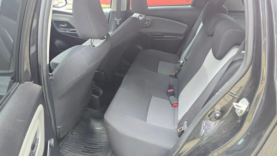 TOYOTA Yaris Yaris 1.5 Premium