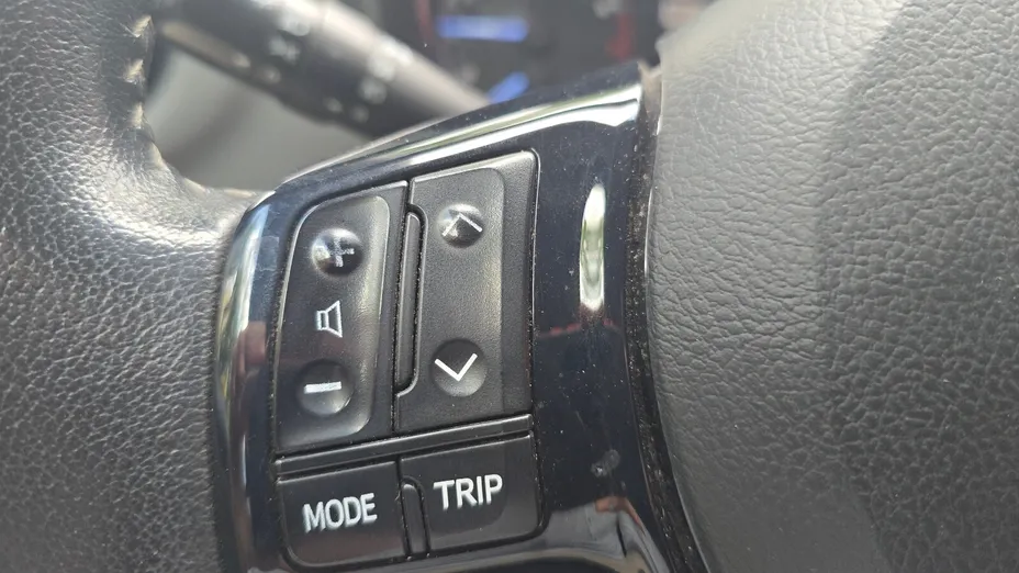 TOYOTA Yaris Yaris 1.5 Premium