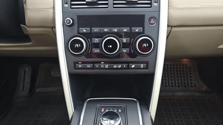 LAND ROVER Discovery Sport Discovery Sport 2.0 TD4 HSE aut