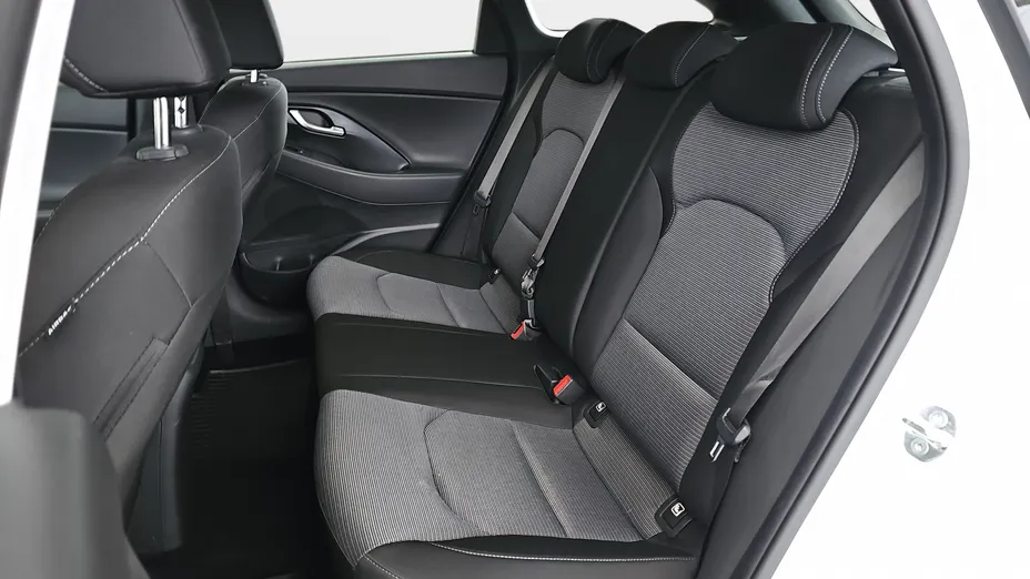 HYUNDAI i30 i30 1.0 T-GDI Modern