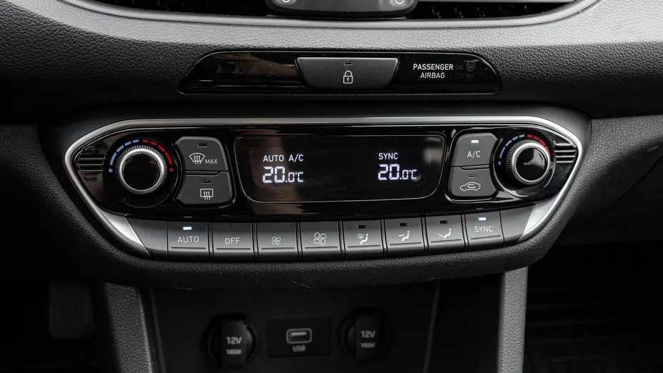 HYUNDAI i30 i30 1.5 DPI Comfort