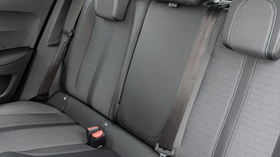 PEUGEOT 2008 2008 1.2 PureTech Allure Pack S&S EAT8