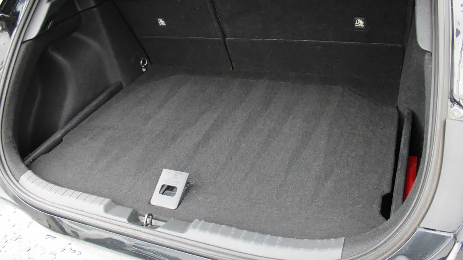 TOYOTA Corolla Corolla 2.0 Hybrid Comfort