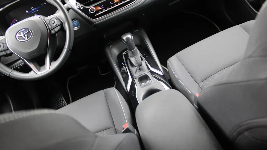 TOYOTA Corolla Corolla 2.0 Hybrid Comfort