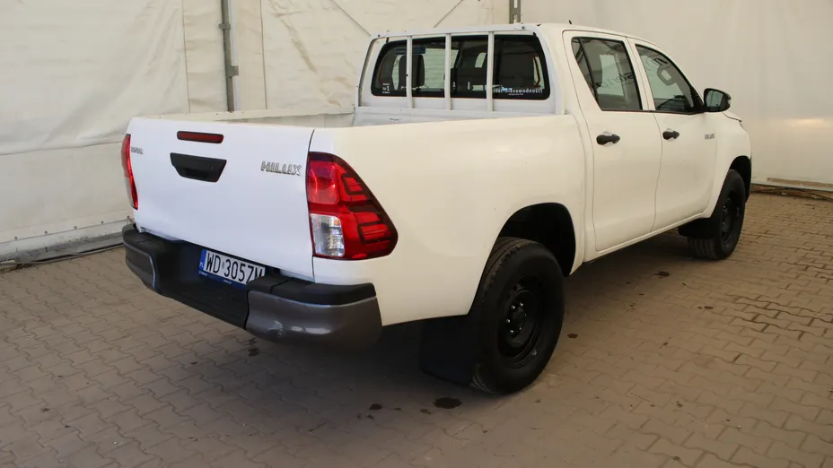 TOYOTA HiLux Hilux 2.4 D-4D Double Cab DLX 4x4