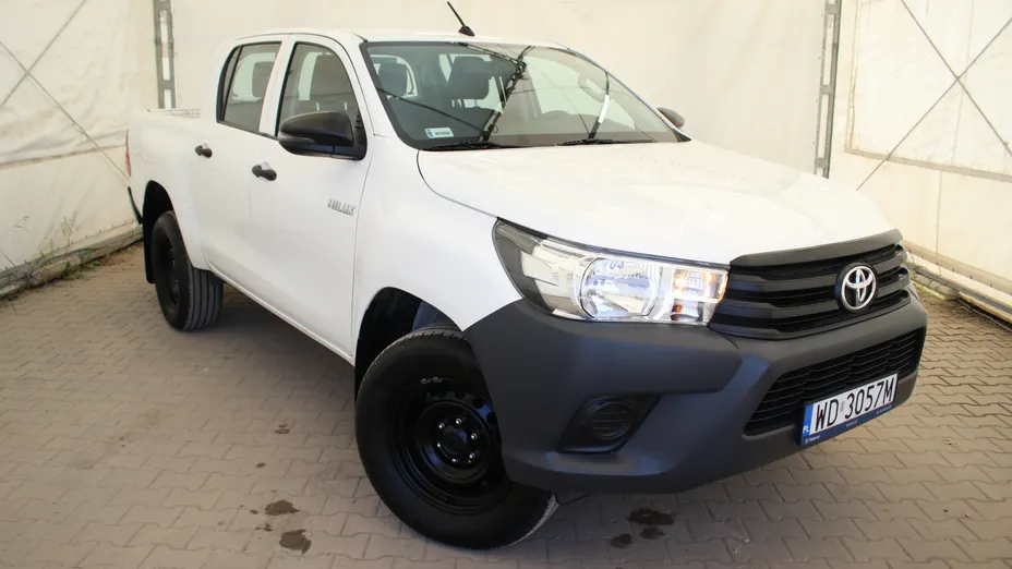 TOYOTA HiLux Hilux 2.4 D-4D Double Cab DLX 4x4
