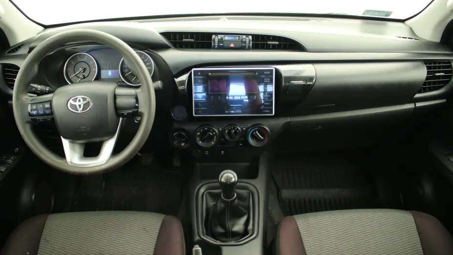 TOYOTA HiLux Hilux 2.4 D-4D Double Cab DLX 4x4