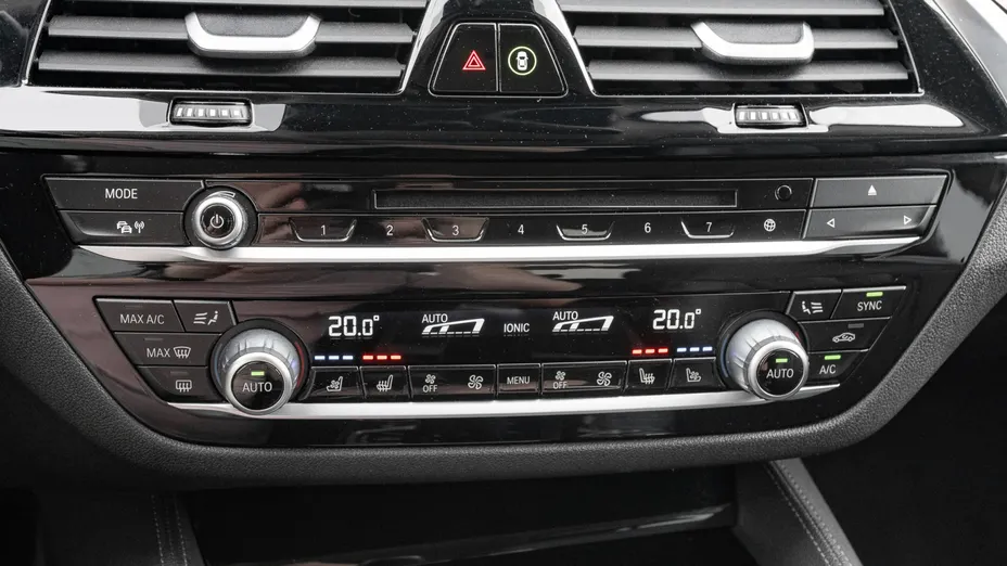 BMW Seria 6 640i xDrive Luxury Line sport-aut