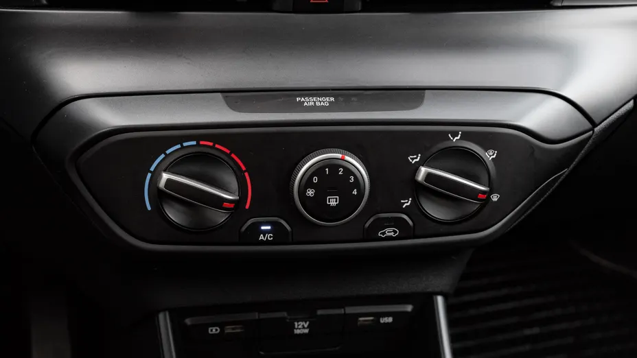 HYUNDAI i20 i20 1.2 Pure