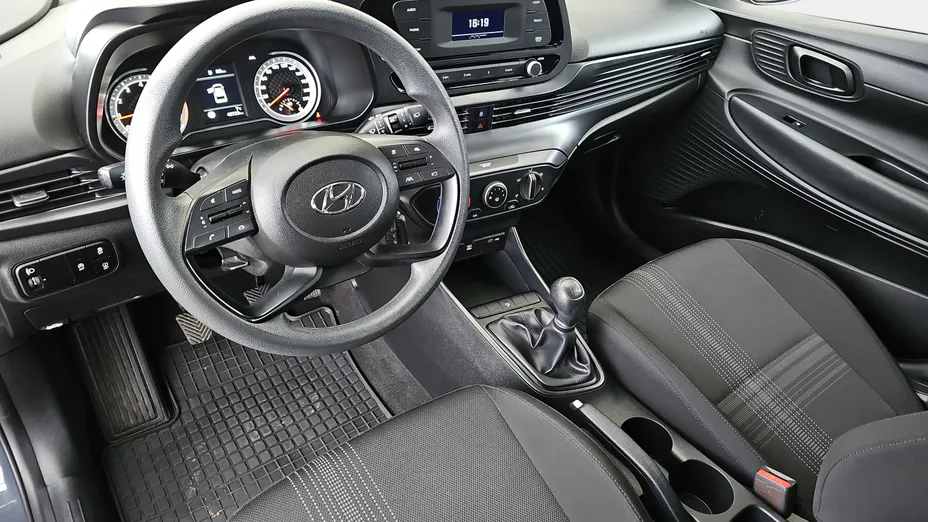 HYUNDAI i20 i20 1.2 Pure