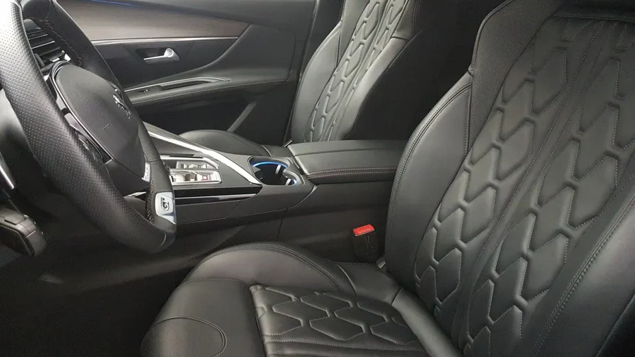 PEUGEOT 3008 3008 1.5 BlueHDi GT Pack S&S EAT8