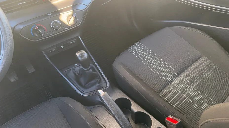 HYUNDAI i20 i20 1.2 Pure