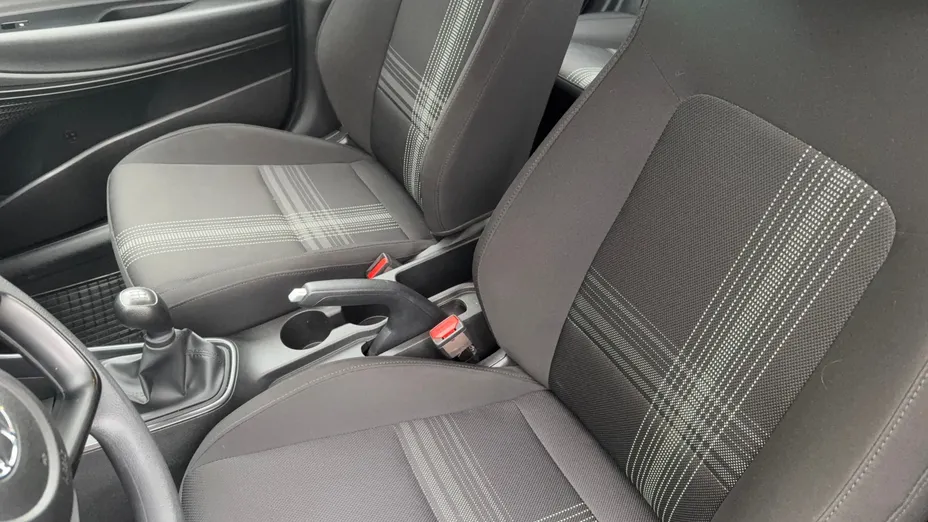 HYUNDAI i20 i20 1.2 Pure