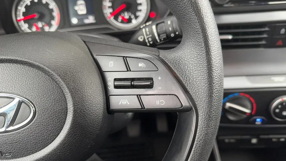 HYUNDAI i20 i20 1.2 Pure