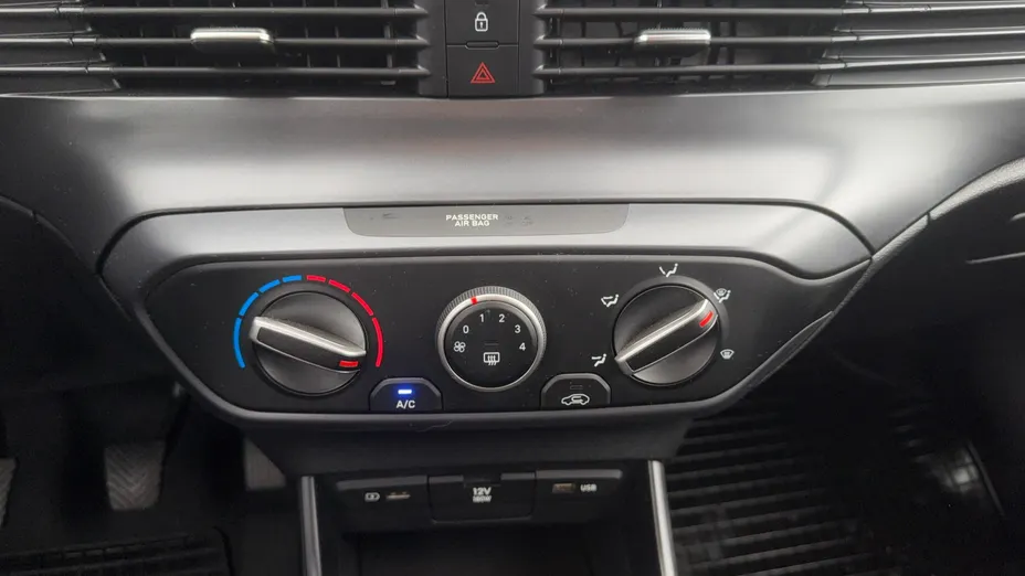 HYUNDAI i20 i20 1.2 Pure