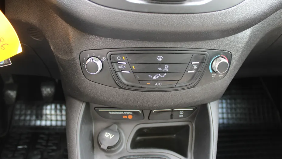 FORD Tourneo Courier Tourneo Courier 1.5 TDCi Trend