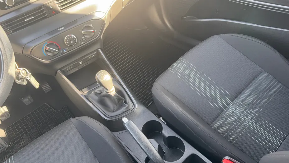 HYUNDAI i20 i20 1.2 Pure