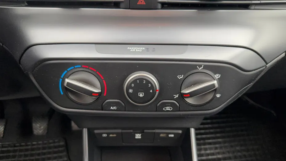 HYUNDAI i20 i20 1.2 Pure