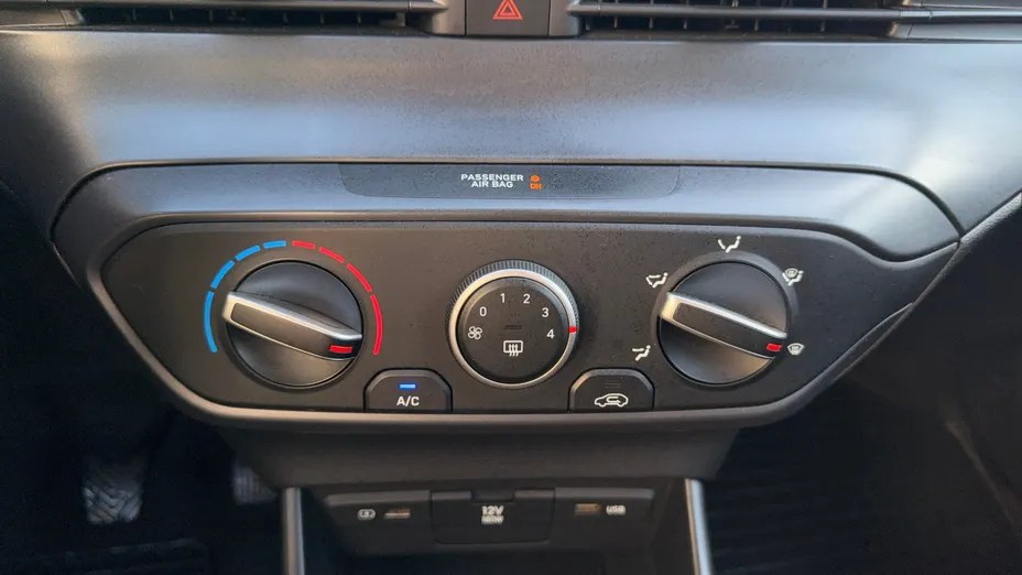 HYUNDAI i20 i20 1.2 Pure