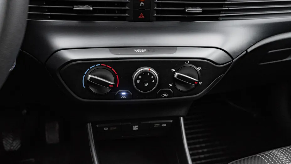 HYUNDAI i20 i20 1.2 Pure