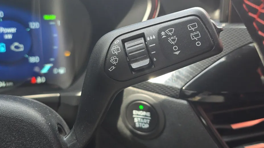 FORD Kuga Kuga 2.5 FHEV FWD ST-Line