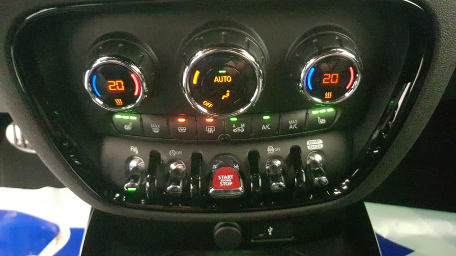 MINI [BMW] Clubman John Cooper Works ALL4 sport-aut