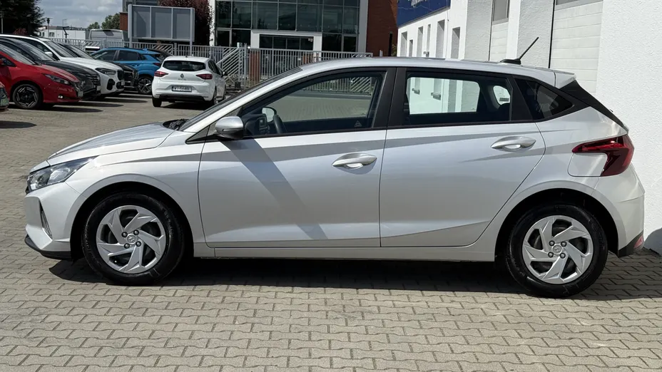 HYUNDAI i20 i20 1.2 Pure