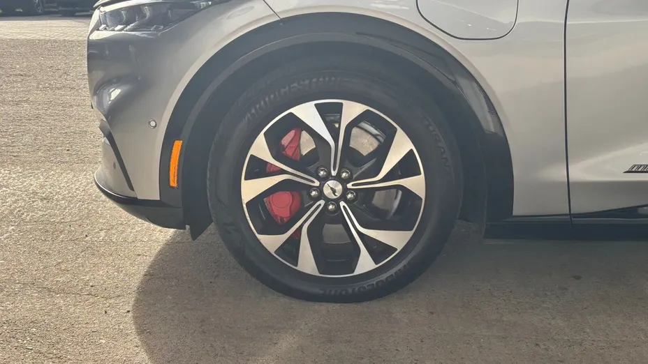 FORD Mustang Mach-E Mustang Mach-E 98kWh AWD