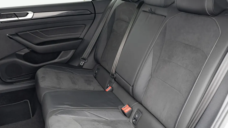 VOLKSWAGEN Arteon Arteon 2.0 TDI R-Line DSG