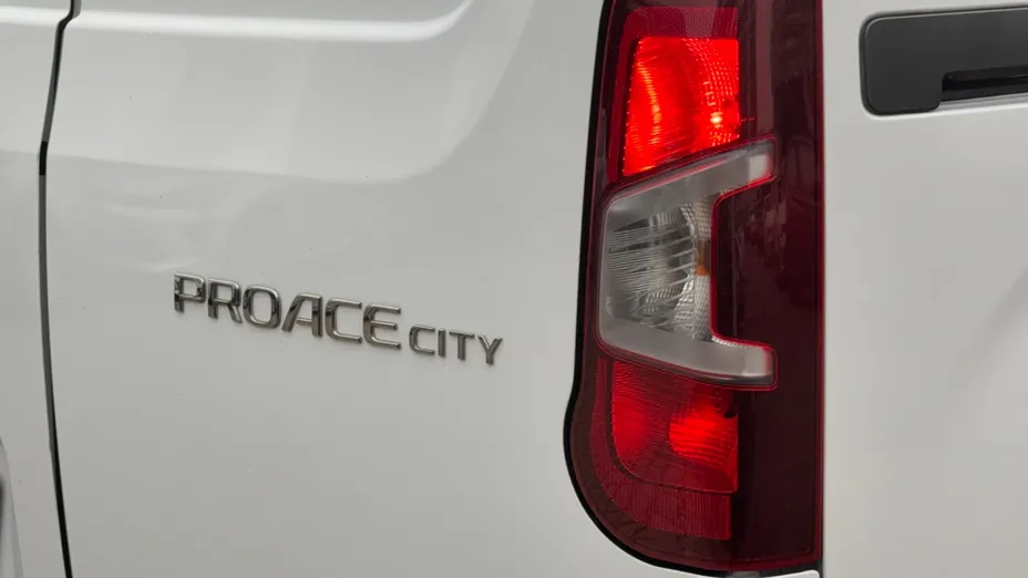TOYOTA Proace City Proace City 1.5 D-4D Standard 2,3t Active
