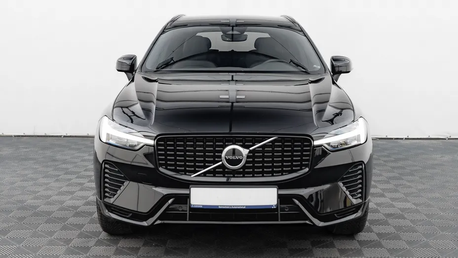 VOLVO XC60 XC60 B4 D AWD Plus Dark aut
