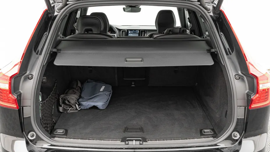 VOLVO XC60 XC60 B4 D AWD Plus Dark aut