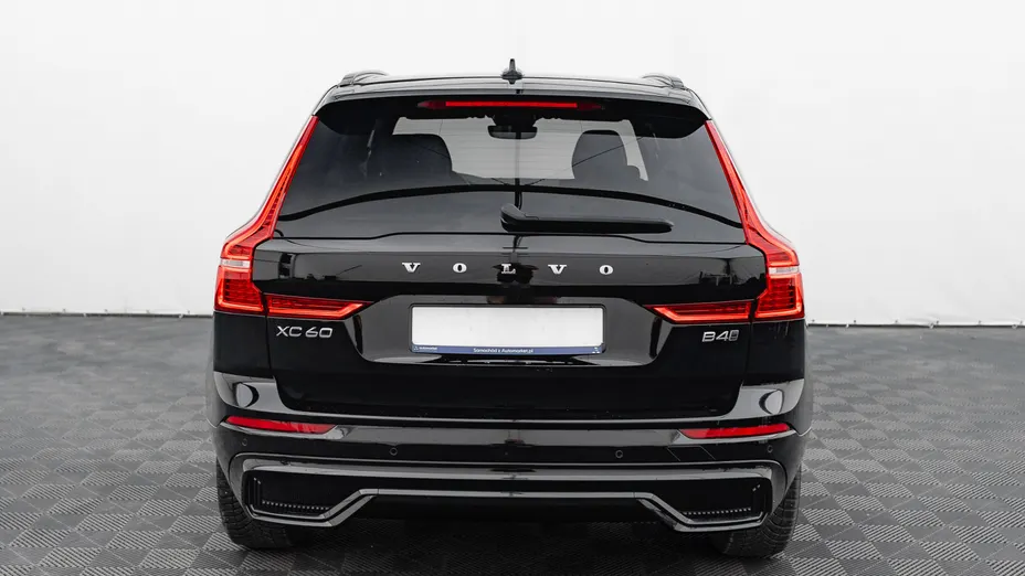 VOLVO XC60 XC60 B4 D AWD Plus Dark aut