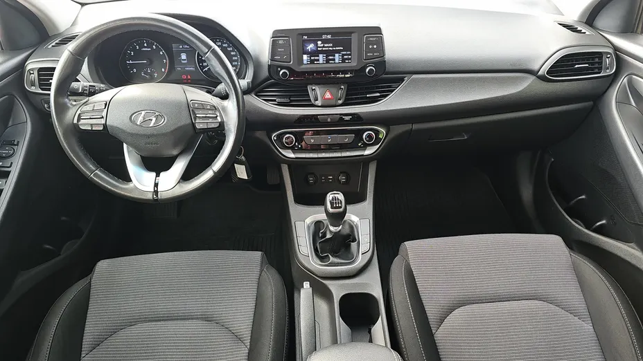HYUNDAI i30 i30 1.4 Classic +
