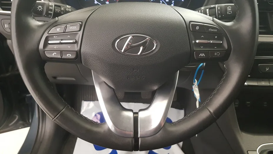 HYUNDAI i30 i30 1.5 DPI Classic +