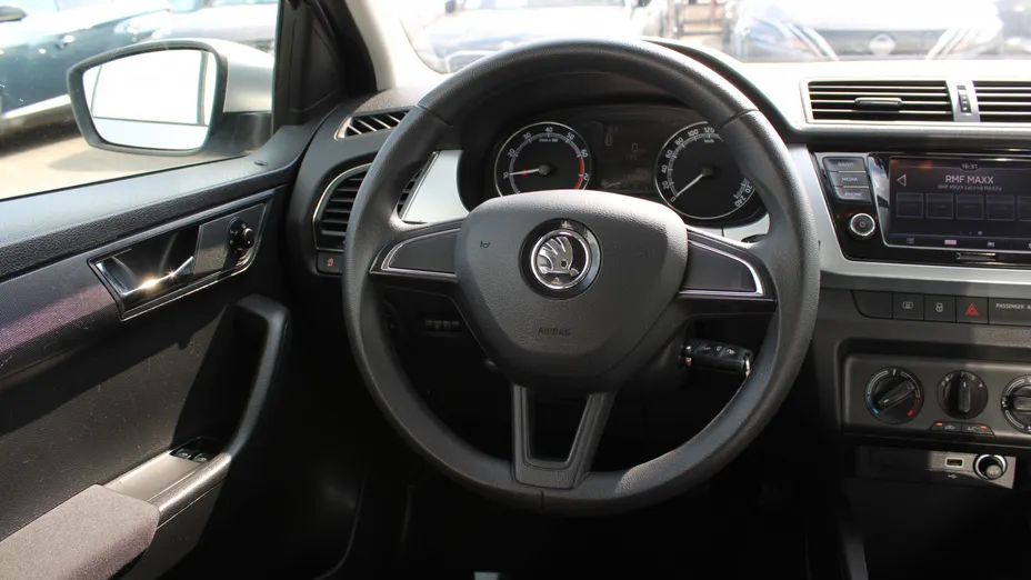 SKODA Fabia Fabia 1.0 TSI Ambition