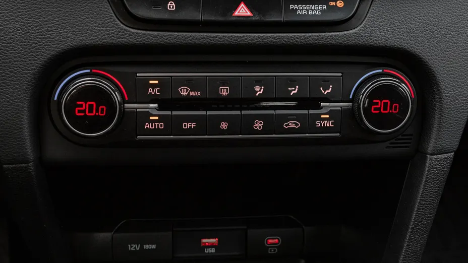 KIA Cee'd Ceed 1.5 T-GDI M