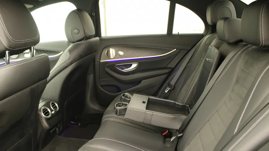 MERCEDES-BENZ E Klasa E 220 d 4-Matic AMG