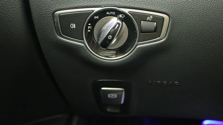 MERCEDES-BENZ E Klasa E 220 d 4-Matic AMG