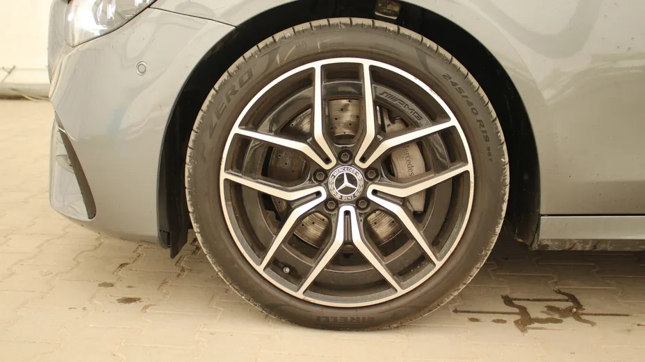MERCEDES-BENZ E Klasa E 220 d 4-Matic AMG